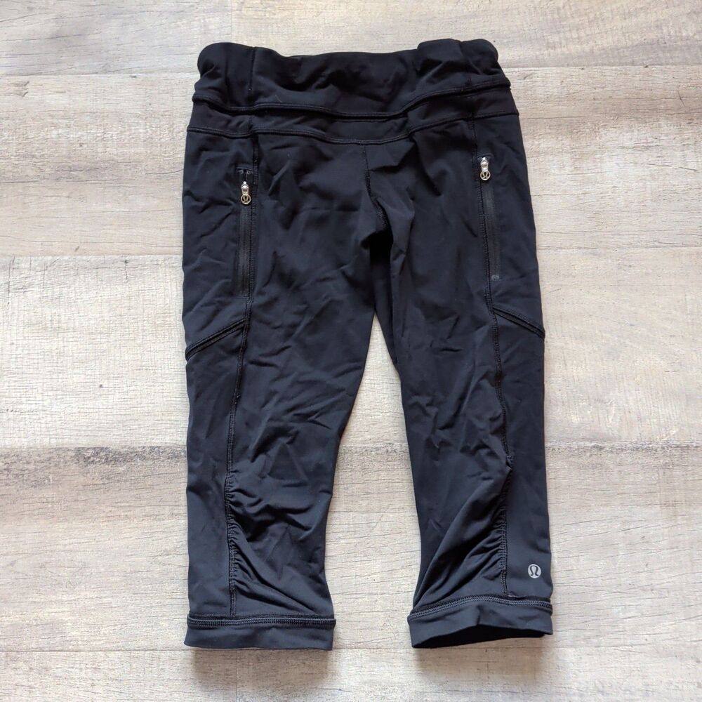 Women Lululemon Black High Waisted Cropped Leggings Pants Yoga Sz M?